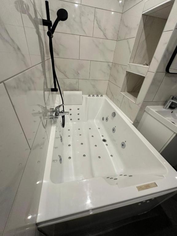 Studio Jaccuzzi A 2 Min Davignon Les Angles  Esterno foto
